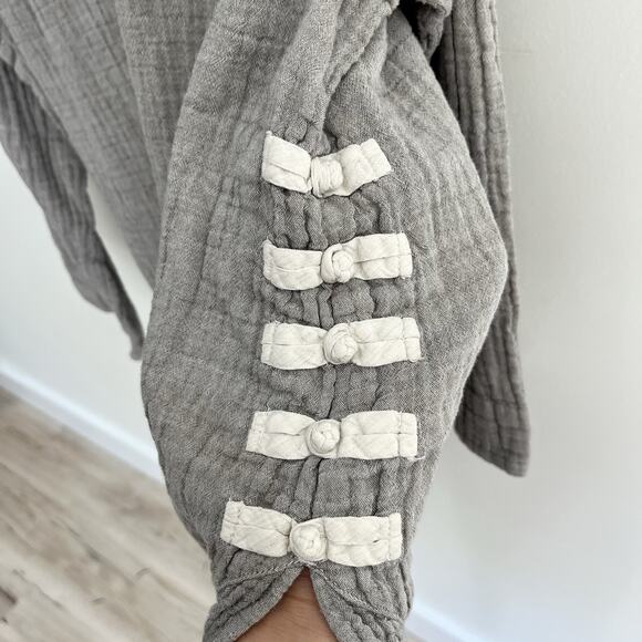 Kleen Gray Textured Long Sleeve Blouse Size XL 55000 - Picture 4 of 4